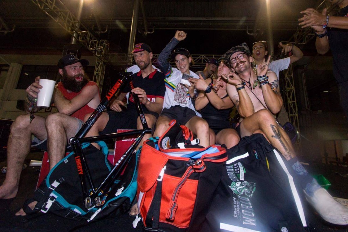 Keseruan Closing Ceremony